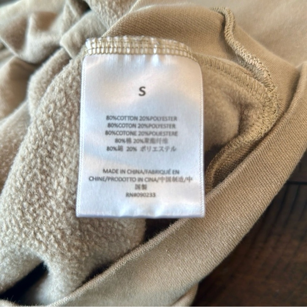 ✨ ESSENTIALS ✨ Fear Of God Beige Hoodie With Pockets Size Small Unisex - Picture 6 of 6